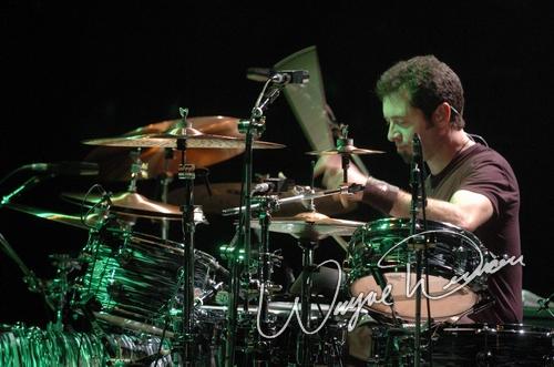 Joe Satriani at Palace Theatre Columbus, OH on October 27, 2004 &mdash; concert photo by Wayne Dennon