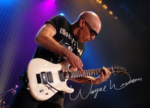 Joe Satriani at Taft Theatre Cincinnati, OH on March 25, 2007 &mdash; concert photo by Wayne Dennon