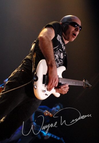 Joe Satriani at Taft Theatre Cincinnati, OH on March 25, 2007 &mdash; concert photo by Wayne Dennon