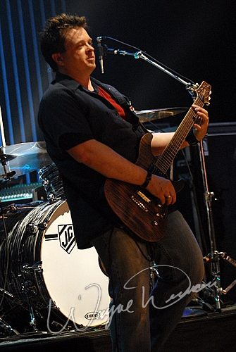 Joe Satriani at Taft Theatre Cincinnati, OH on March 25, 2007 &mdash; concert photo by Wayne Dennon