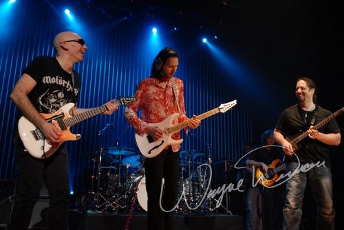 Joe Satriani at Taft Theatre Cincinnati, OH on March 25, 2007 &mdash; concert photo by Wayne Dennon