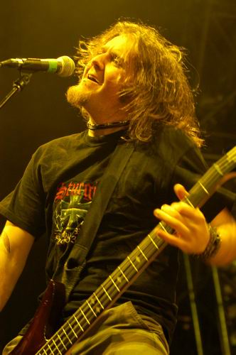 Seether at Freedom Hall Civic Center Johnson City, TN on October 29, 2003 &mdash; concert photo by Wayne Dennon