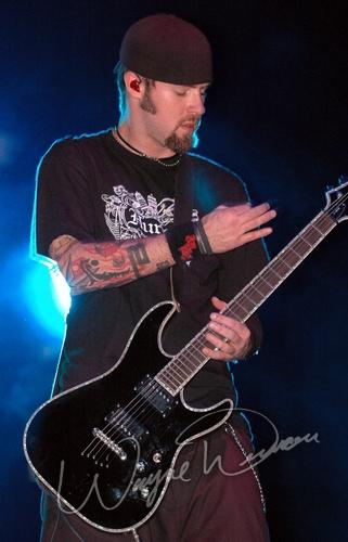 Seether at Arts, Beats & Eats Pontiac, MI on September 2, 2005 &mdash; concert photo by Wayne Dennon