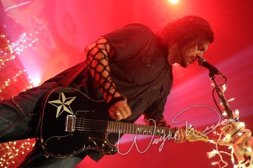 Seether at Madison Theater Covington, KY on May 21, 2008 &mdash; concert photo by Wayne Dennon
