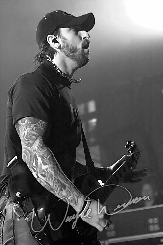 Sevendust at Lifestyle Communities Pavilion Columbus, OH on December 7, 2005 &mdash; concert photo by Wayne Dennon
