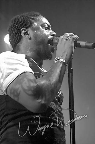 Sevendust at Lifestyle Communities Pavilion Columbus, OH on December 7, 2005 &mdash; concert photo by Wayne Dennon
