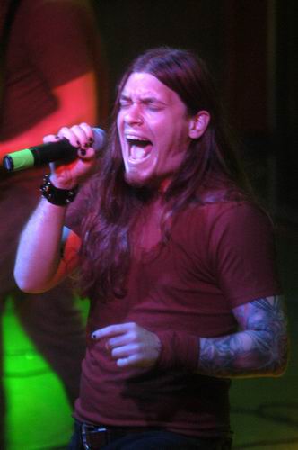 Shinedown at Headliners Music Hall Louisville, KY on July 27, 2003 &mdash; concert photo by Wayne Dennon
