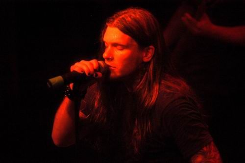 Shinedown at Headliners Music Hall Louisville, KY on July 27, 2003 &mdash; concert photo by Wayne Dennon