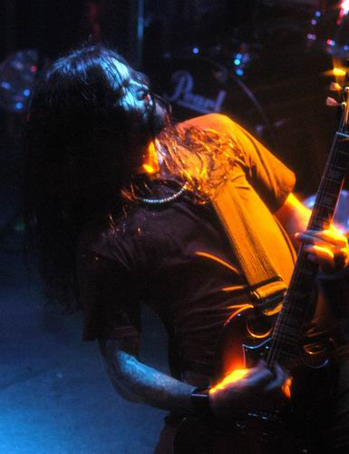 Shinedown at Headliners Music Hall Louisville, KY on July 27, 2003 &mdash; concert photo by Wayne Dennon