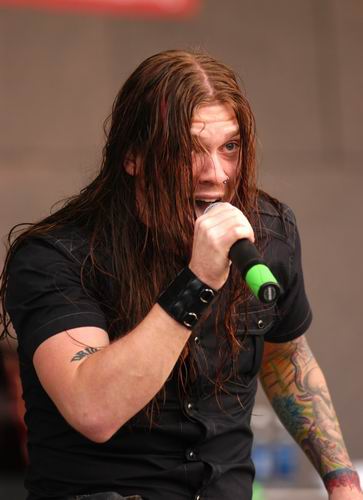 Shinedown at Unknown Venue Somewhere, US on August 31, 2003 &mdash; concert photo by Wayne Dennon