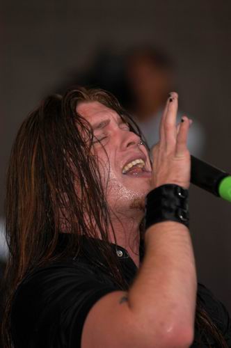 Shinedown at Unknown Venue Somewhere, US on August 31, 2003 &mdash; concert photo by Wayne Dennon
