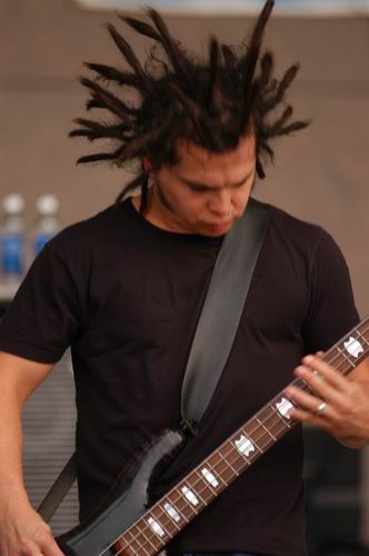 Shinedown at Unknown Venue Somewhere, US on August 31, 2003 &mdash; concert photo by Wayne Dennon