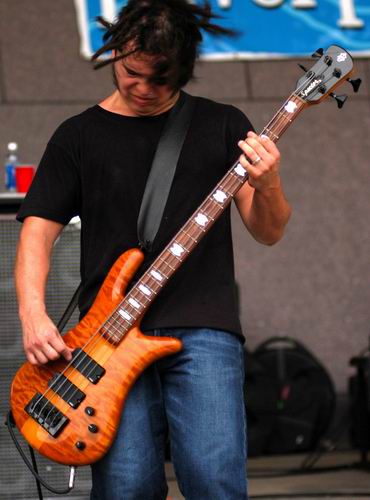 Shinedown at Unknown Venue Somewhere, US on August 31, 2003 &mdash; concert photo by Wayne Dennon