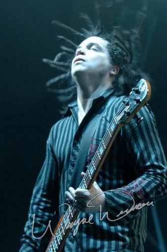 Shinedown at Rupp Arena Lexington, KY on January 16, 2004 &mdash; concert photo by Wayne Dennon