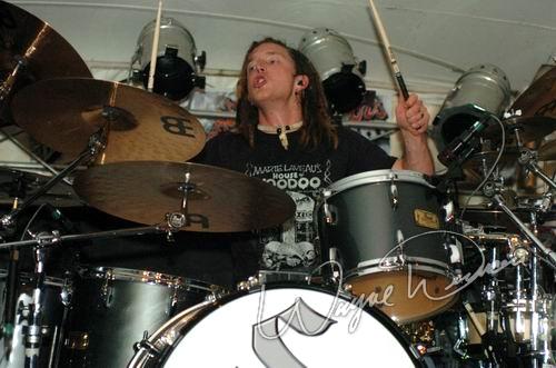 Shinedown at JT Bailey's Evansville, IN on June 16, 2004 &mdash; concert photo by Wayne Dennon
