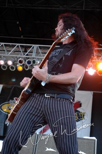 Shinedown at X-Fest Dayton, OH on September 19, 2004 &mdash; concert photo by Wayne Dennon