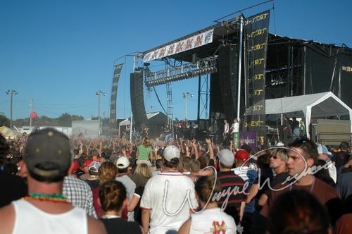 Shinedown at X-Fest Dayton, OH on September 19, 2004 &mdash; concert photo by Wayne Dennon