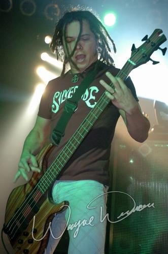 Shinedown at Piere's Fort Wayne, IN on September 21, 2004 &mdash; concert photo by Wayne Dennon