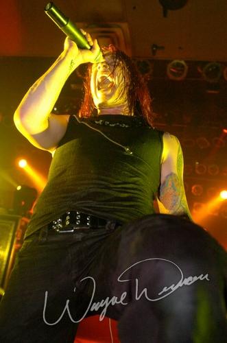 Shinedown at Piere's Fort Wayne, IN on September 21, 2004 &mdash; concert photo by Wayne Dennon