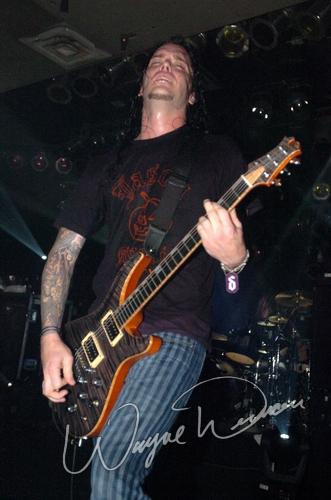 Shinedown at Piere's Fort Wayne, IN on September 21, 2004 &mdash; concert photo by Wayne Dennon