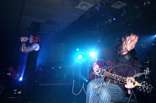 Shinedown at Piere's Fort Wayne, IN on September 21, 2004 &mdash; concert photo by Wayne Dennon