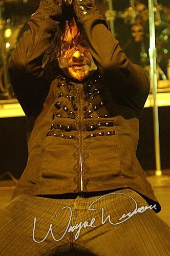 Shinedown at Louisville Gardens Louisville, KY on October 22, 2005 &mdash; concert photo by Wayne Dennon