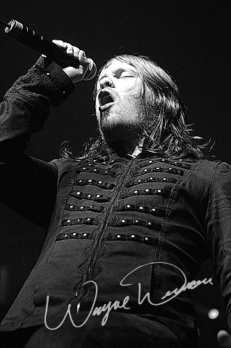 Shinedown at Louisville Gardens Louisville, KY on October 22, 2005 &mdash; concert photo by Wayne Dennon