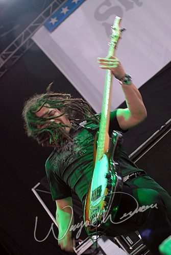 Shinedown at Verizon Wireless Music Center Noblesville, IN on September 16, 2006 &mdash; concert photo by Wayne Dennon