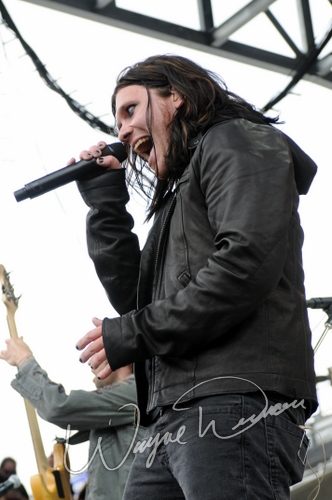 Shinedown concert photo by Wayne Dennon