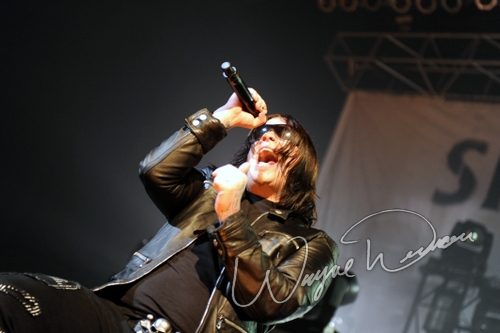 Shinedown at Bank of Kentucky Center Highland Heights, KY on December 5, 2009 &mdash; concert photo by Wayne Dennon