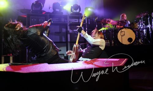 Shinedown at Bank of Kentucky Center Highland Heights, KY on December 5, 2009 &mdash; concert photo by Wayne Dennon