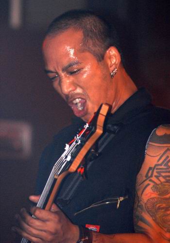 Skrape at Alrosa Villa Columbus, OH on September 9, 2003 &mdash; concert photo by Wayne Dennon