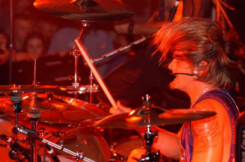 Skrape at Alrosa Villa Columbus, OH on September 9, 2003 &mdash; concert photo by Wayne Dennon