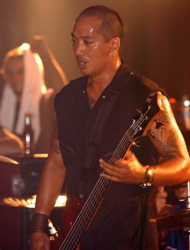 Skrape at Alrosa Villa Columbus, OH on September 9, 2003 &mdash; concert photo by Wayne Dennon