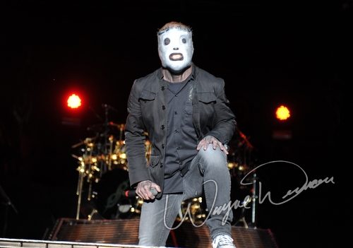 Slipknot concert photo by Wayne Dennon