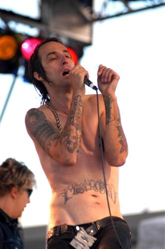 Sponge at LRS Fest Louisville, KY on September 28, 2003 &mdash; concert photo by Wayne Dennon