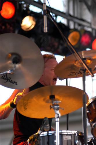 Sponge at LRS Fest Louisville, KY on September 28, 2003 &mdash; concert photo by Wayne Dennon