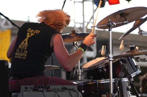 Sponge at LRS Fest Louisville, KY on September 28, 2003 &mdash; concert photo by Wayne Dennon