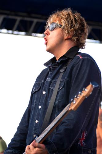 Sponge at LRS Fest Louisville, KY on September 28, 2003 &mdash; concert photo by Wayne Dennon