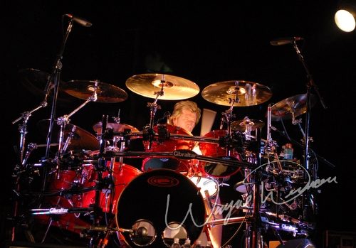Staind at Jillian's Louisville, KY on May 5, 2006 &mdash; concert photo by Wayne Dennon