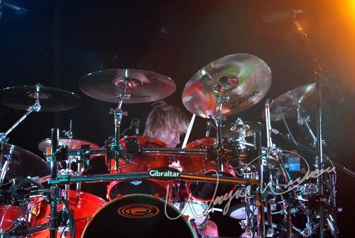 Staind at Jillian's Louisville, KY on May 5, 2006 &mdash; concert photo by Wayne Dennon