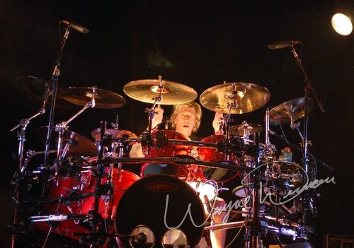Staind at Jillian's Louisville, KY on May 5, 2006 &mdash; concert photo by Wayne Dennon