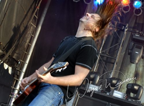 Staind at Montgomery Co. Fairgrounds Dayton, OH on September 17, 2006 &mdash; concert photo by Wayne Dennon