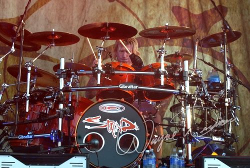 Staind at Montgomery Co. Fairgrounds Dayton, OH on September 17, 2006 &mdash; concert photo by Wayne Dennon