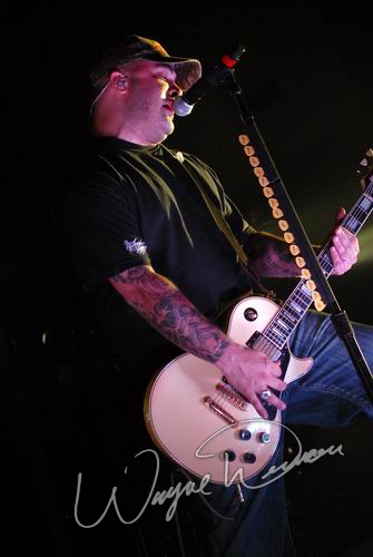 Staind at Louisville Gardens Louisville, KY on December 8, 2006 &mdash; concert photo by Wayne Dennon
