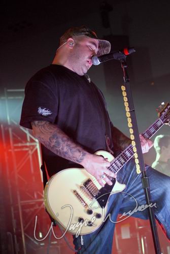 Staind at Louisville Gardens Louisville, KY on December 8, 2006 &mdash; concert photo by Wayne Dennon