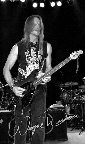 Steve Morse at Madison Theater Covington, KY on April 1, 2005 &mdash; concert photo by Wayne Dennon