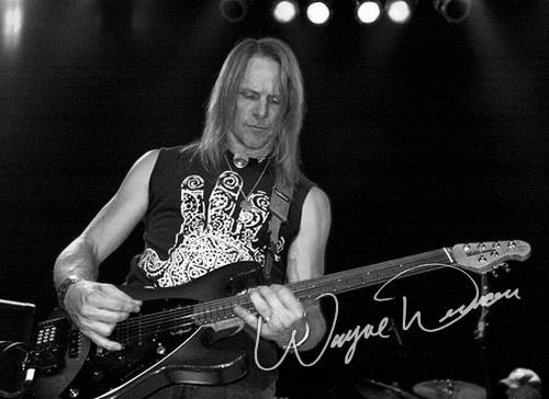 Steve Morse concert photo by Wayne Dennon