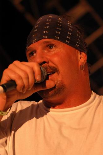 Suicidal Tendencies concert photo by Wayne Dennon