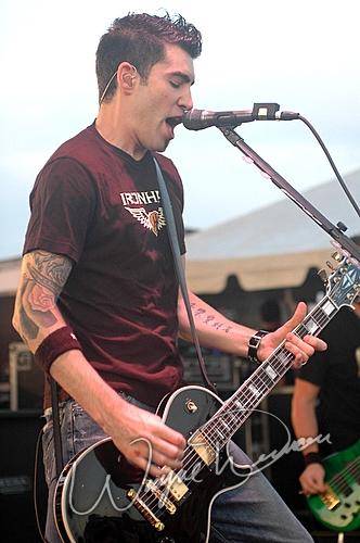 Theory Of A Dead Man at LRS Fest Louisville, KY on September 16, 2005 &mdash; concert photo by Wayne Dennon
